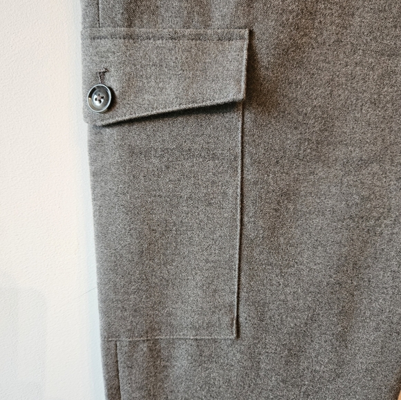 RW&CO grey flannel cargo dress pant. Size 14 - Picture 4 of 4